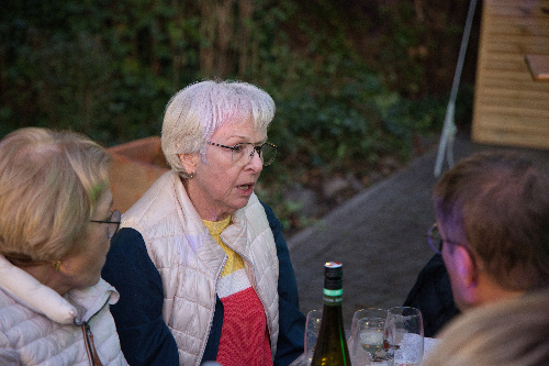 62